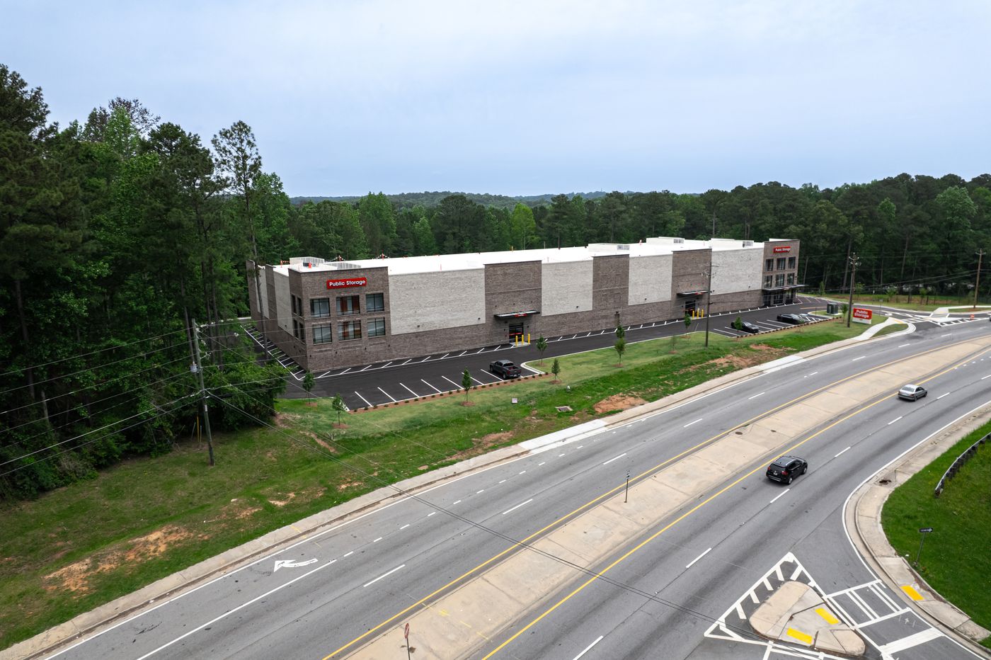 Aerial view of the Rockbridge Road facility in Lithonia, Georgia operating as Public Storage